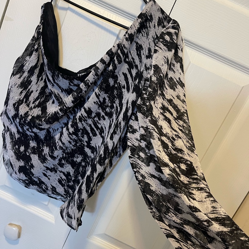 Express Black and White Patterned Blouse